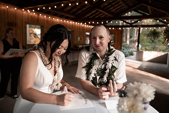 Ryan-Lynsie-Bridal-Veil-Lakes-Portland-Oregon-Weddingg-14