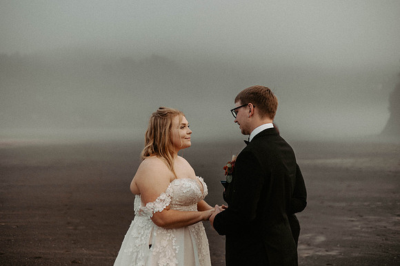 Dalten-MacKenzie-Neskowin-oregon-Elopement-photos (7 of 70)