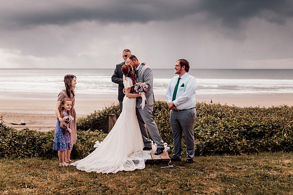 Annie-Ryan-Lincoln-city-roads-end-park-oregon-elopement-photos-179