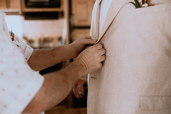 DYLAN-CLAIRE-WEDDING-GETTING-READY-48