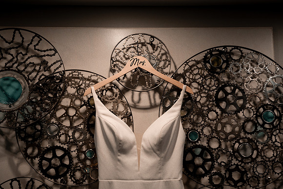 Ryan-Lynsie-Bridal-Veil-Lakes-Portland-Oregon-Weddingg-10