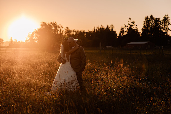 Chris-Victoria-Wedding-Photos-2022-Oregon-PORTRAITS (40)