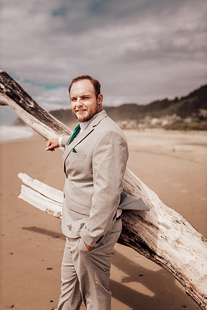 Annie-Ryan-Lincoln-city-roads-end-park-oregon-elopement-photos-34