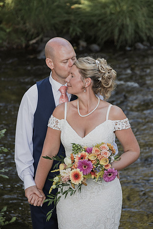 Derrick-Kenzie-Navarra-Gardens-Willamina-Oregon-Wedding-Photos (377 of 436)