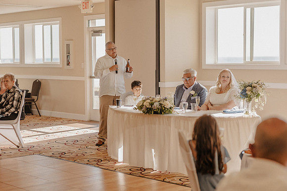 Marcus-Lori-Chinook-Winds-Seafood-Grille-Lincoln-City-Oregon-Wedding-Photos (273 of 477)
