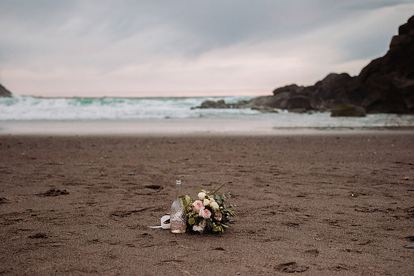 Eric-Kylee-Fishing-Rock-Elopement-Depoe-Bay-0regon-Photos-5294