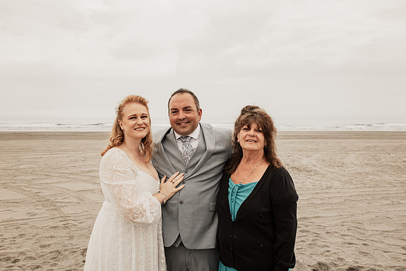 Jason-Lexi-Gearheart-Oregon-Wedding-Photos-78