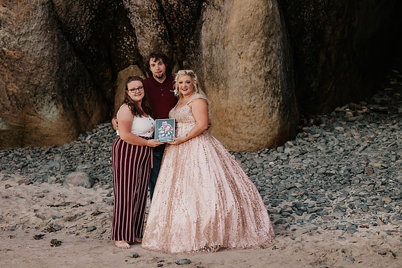 Kayla-Bo-Hug-Point-Oregon-Elopment-4220