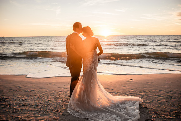 Bennett-Tamra-Sunset-Beach-House-Wedding-Saint-Peterburg-Florida-2021-8237