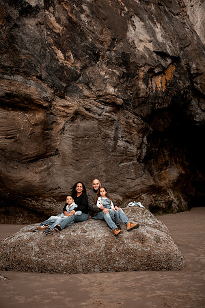 Kristina-family-photos-2025-Hug-Point-Oregon (45 of 51)