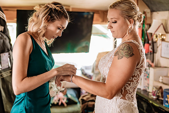 Sham-Carly-Wedding-North Bend-Oregon-photos=2022 (9 of 159)