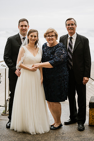 Alex-Danielle-Inn-Spanish-Head-Lincoln-City-oregon-wedding-0390