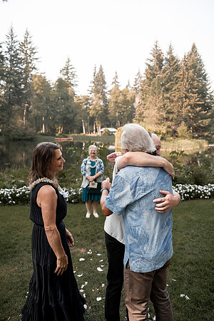 Ryan-Lynsie-Bridal-Veil-Lakes-Portland-Oregon-Weddingg-5