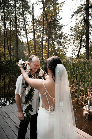 Ryan-Lynsie-Bridal-Veil-Lakes-Portland-Oregon-Weddingg-12