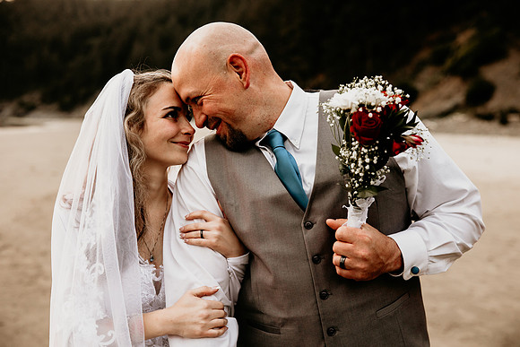 Kacey-Short-Sand-Beach-Tillamook-Oregon-Elopement (68 of 128)