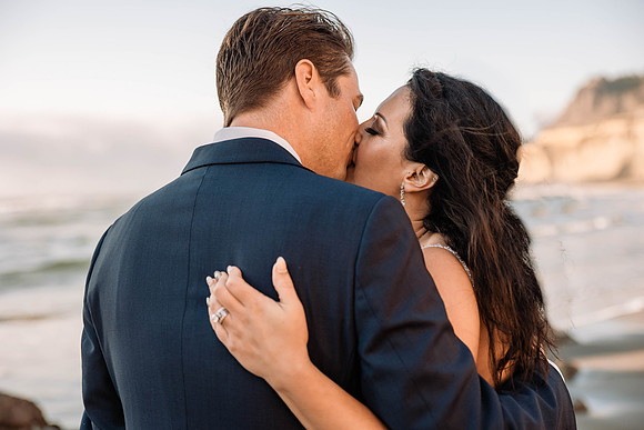Lacey-Tom-Depoe-Bay-Oregon-Elopement-Photos-2-12