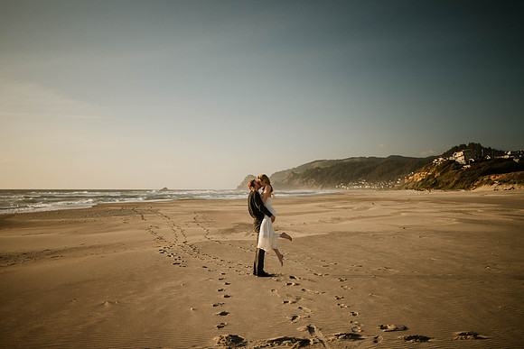 Lea-Lincoln-City-Oregon-Elopement-Photos-15