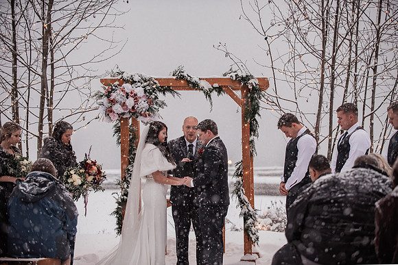 Tyler-Brittani-Lake-Priest-Idaho-Winter-Snow-Wedding-2021-4624