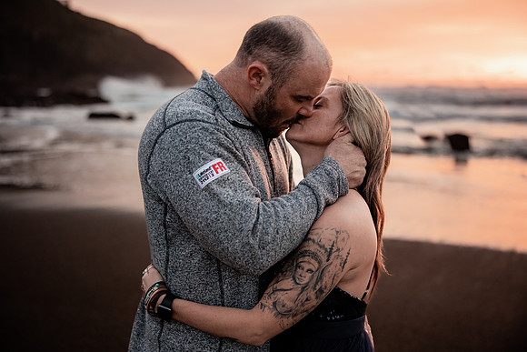 Stuart-Monique-Lincoln-City-Fogarty-creek-Oregon-Couples-Photos-3280