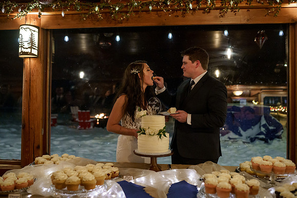 Tyler-Brittani-Lake-Priest-Idaho-Winter-Snow-Wedding-2021-04515