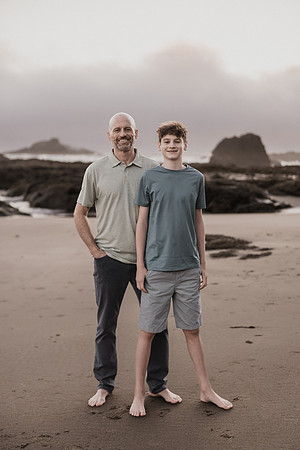 NATALIE-Family-Vacation-Photos-Lincoln-City-Oregon-2025 (60 of 2)