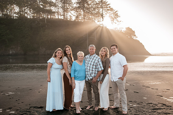 Camille-Neskowin-Family-Photos-2025 (6 of 92)