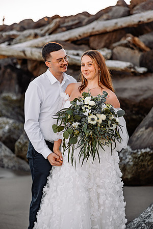 Brandn-Bailey-Newport-Oregon-Elopement-Photos-23