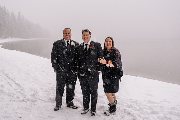 Tyler-Brittani-Lake-Priest-Idaho-Winter-Snow-Wedding-2021-03931