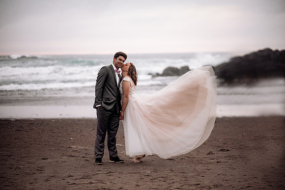 Eric-Kylee-Fishing-Rock-Elopement-Depoe-Bay-0regon-Photos-