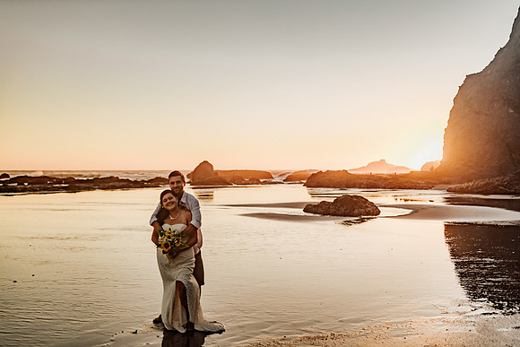 Anthony-Drayann-roadsend-lincoln-city-oregon-elopement-photos-7609