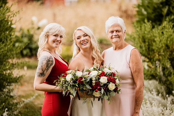 Gage-Mckayla-Adeline-Farm-Wedding-Photos-2021-9405
