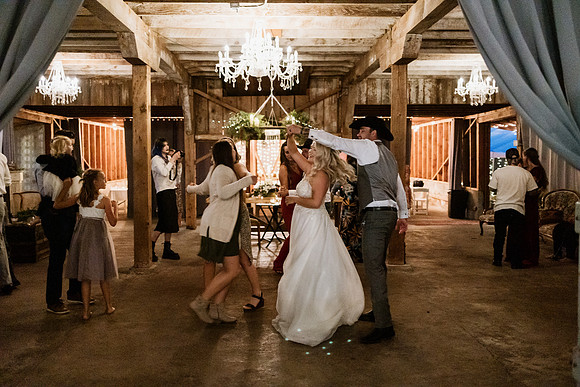 Gage-Mckayla-Adeline-Farm-Wedding-Photos-2021-1044