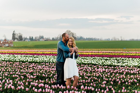 Kyle-Hannah-Wooden-Shoe-Tulip-Festival-Couples-Photos-2021-8821