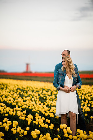 Kyle-Hannah-Wooden-Shoe-Tulip-Festival-Couples-Photos-2021-2629