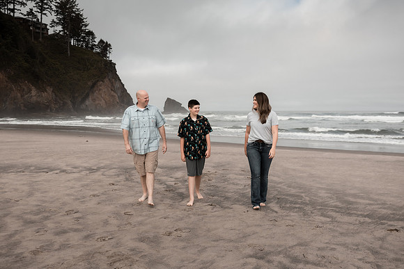 Family-Photos-2024-Lincoln-City-Oregon--4