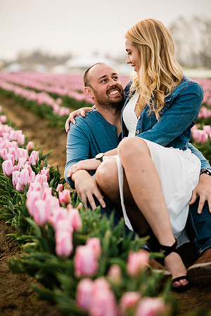 Kyle-Hannah-Wooden-Shoe-Tulip-Festival-Couples-Photos-2021-2480