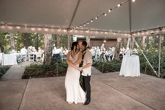 Ryan-Lynsie-Bridal-Veil-Lakes-Portland-Oregon-Weddingg-22