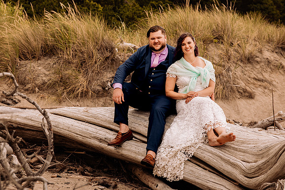 Joe-inn-at-spanish-head-lincoln-city-oregon-wedding-57