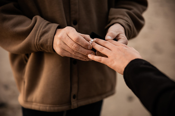 cole-jenn-suprise-proposal-otter-crest-beach-depoe-bay-oregon-photos-9599