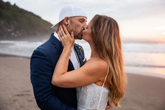 Jillian-Peter-Depoe-Bay-Oregon-Elopement-photos-57