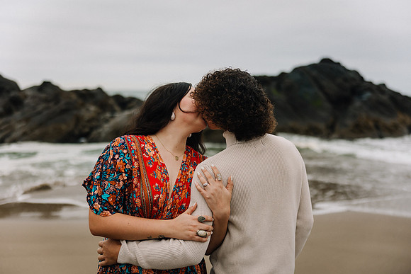 Myken-Jack-Engagement-Photos-Fogarty-Creek-24