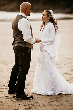Kacey-Short-Sand-Beach-Tillamook-Oregon-Elopement (10 of 128)