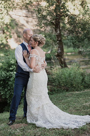 Derrick-Kenzie-Navarra-Gardens-Willamina-Oregon-Wedding-Photos (301 of 436)