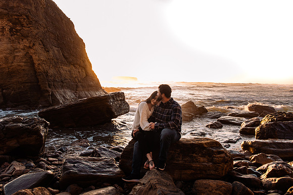 brittani-Nick-Otter-Crest-Couples-Photo-Session-Oregon-0716