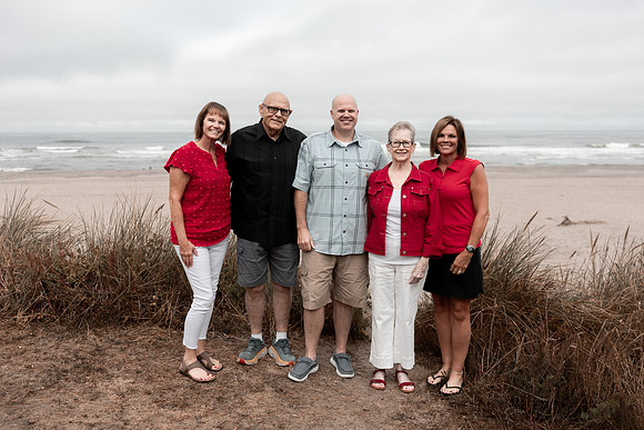 Family-Photos-2024-Lincoln-City-Oregon--48