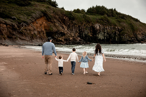 Destiny-Makala-Family-Photos-2025-Depoe-bay-Oregon (18 of 72)
