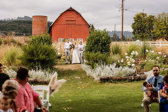 Gage-Mckayla-Adeline-Farm-Wedding-Photos-2021-9079