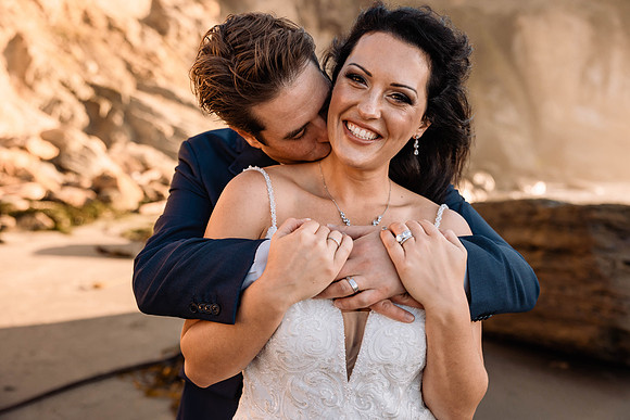 Lacey-Tom-Depoe-Bay-Oregon-Elopement-Photos-0173