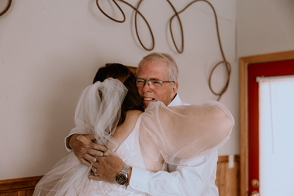 DYLAN-CLAIRE-WEDDING-GETTING-READY-33