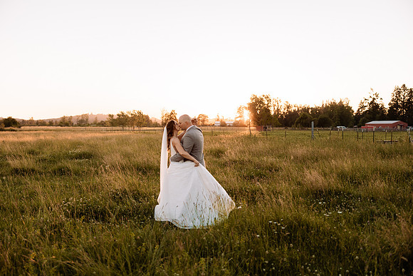 Chris-Victoria-Wedding-Photos-2022-Oregon-PORTRAITS (72)